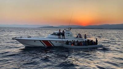 Sahil G�venlik Mobil Radar� tespit etti! 74 d�zensiz g��men yakaland�