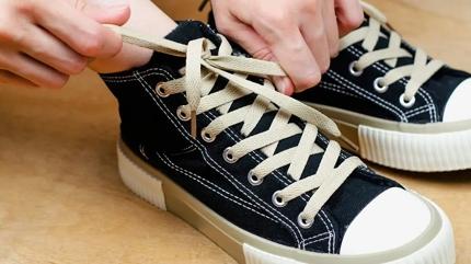 Ayakkab� dar geliyorsa bak�n! ��te geni�letmenin pratik yolu...