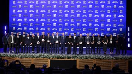 �� d�nyas�nda etki �a��: Platin Global 100 �d�lleri sahiplerini buldu