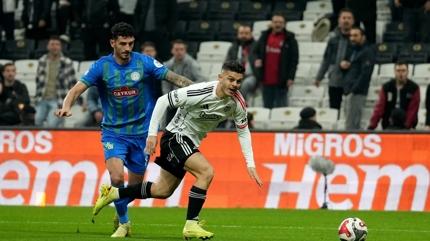 Sergen Yal��n Rizespor kar��s�nda 4 farkl� isme �ans verdi