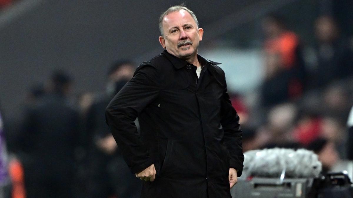 be�ikta� sergen yal��n futbol foto�raflar� resimleri