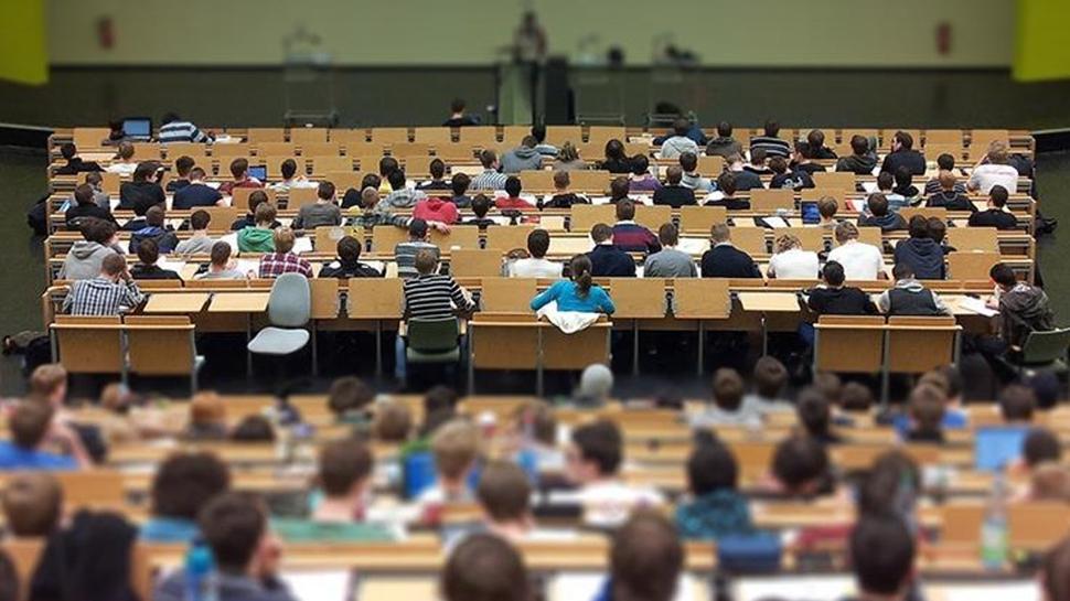 Üniversitelerde eğitim süresi kısalıyor! Türkiye'de ilk defa uygulanacak