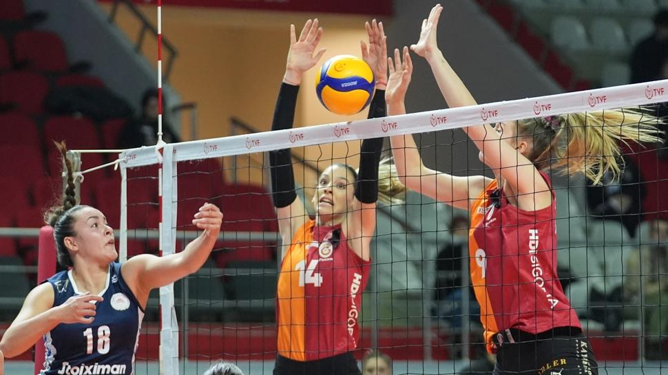 Alexia Carutasu'dan Galatasaray'a kötü haber