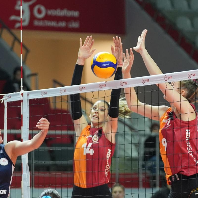 Alexia Carutasu'dan Galatasaray'a k�t� haber