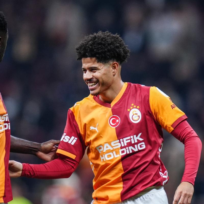 Gabriel Sara: Kul�bede oldu�um i�in mutlu de�ilim