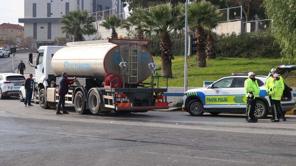 İzmir'de zincirleme trafik kazası