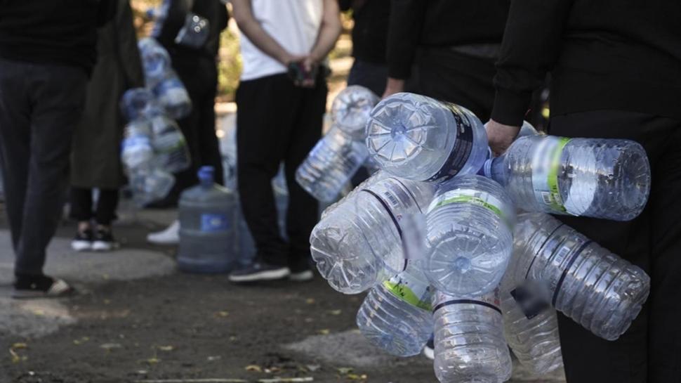 Kentin büyük bir bölümünü susuz kaldı: Vatandaşlardan CHP'li belediyeye tepki