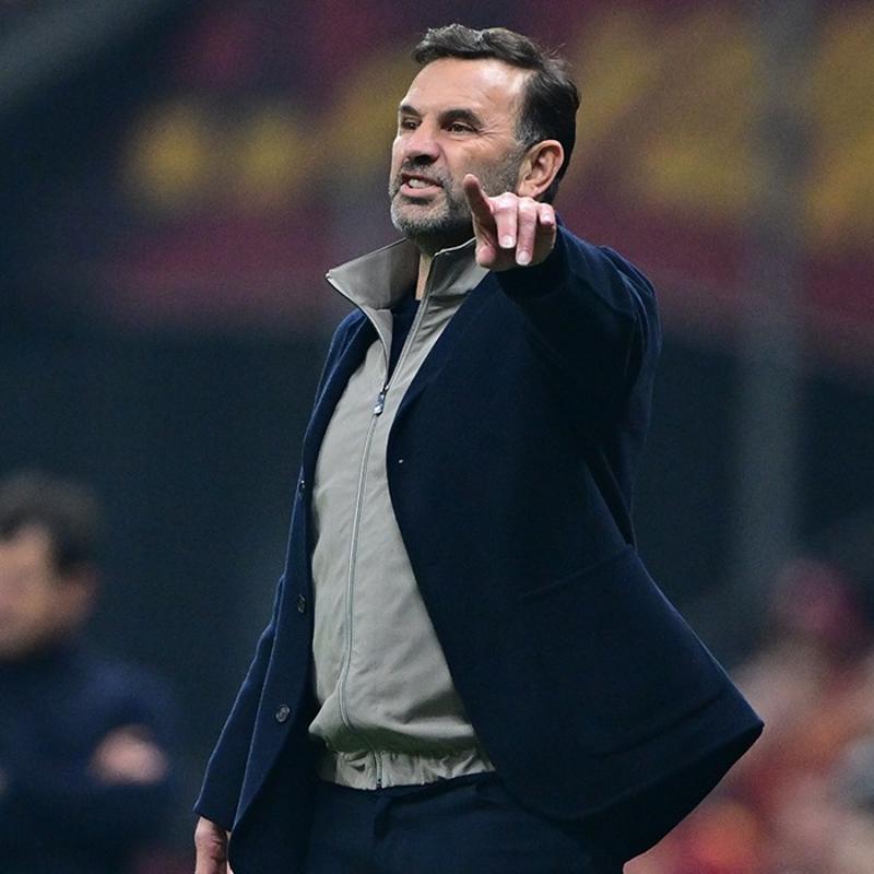 Okan Buruk'tan transfer s�zleri: Devre aras�nda...