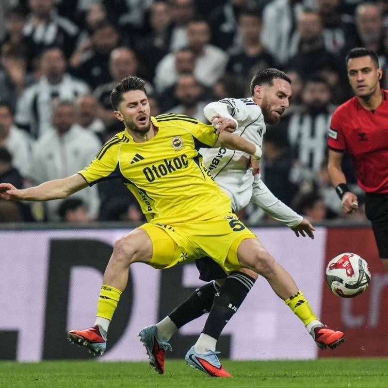 Son 10 sezondaki Fenerbah�e-Be�ikta� derbilerinde 156 kart ��kt�