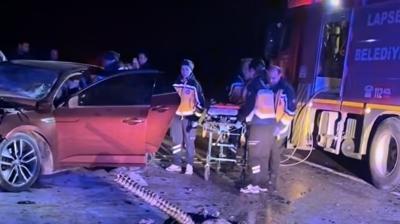 �anakkale'de can pazar�! Ters y�ne giren ara� deh�et sa�t�: 5 �l�, 1 yaral�