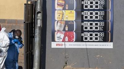 G�ney Afrika'da e�lence mekan�na silahl� sald�r�: 9 �l�