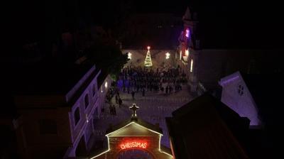 �dlib'de tarihi an! Noel a�ac� yeniden ���kland�r�ld�