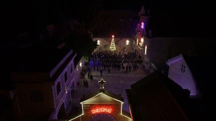 �dlib'de tarihi an! Noel a�ac� yeniden ���kland�r�ld�