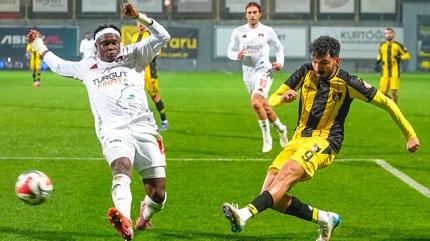 Vanspor'dan �stanbul'da 3 goll� galibiyet