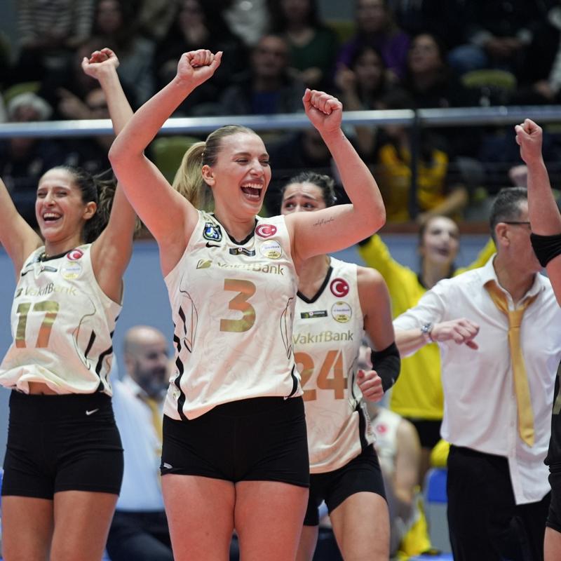 Vodafone Sultanlar Ligi'nde ilk yar� tamamland�