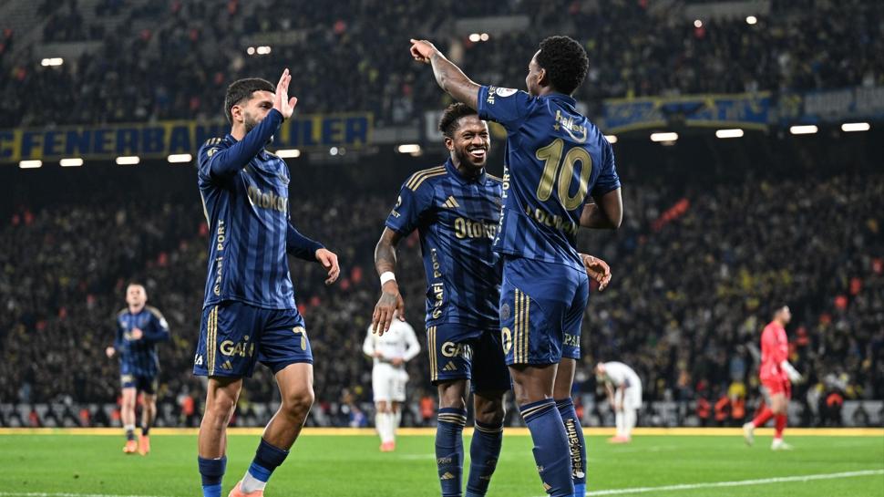 Derbi öncesi takım dağıldı