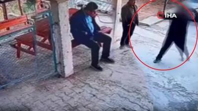 Ortaokulda deh�et anlar�: 12 ya��ndaki ��renci m�d�r� t�fekle vurdu