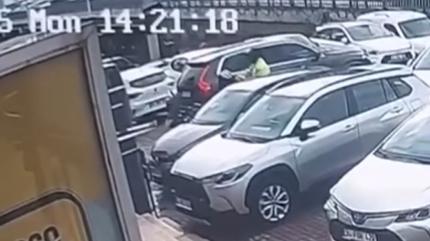 Ba�ak�ehir'de bankadan para �eken i� adam�na soygun giri�imi kamerada