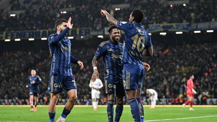 Derbi �ncesi tak�m da��ld�