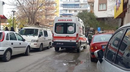 Manisa'da b��akl� kavga: 1 yaral�