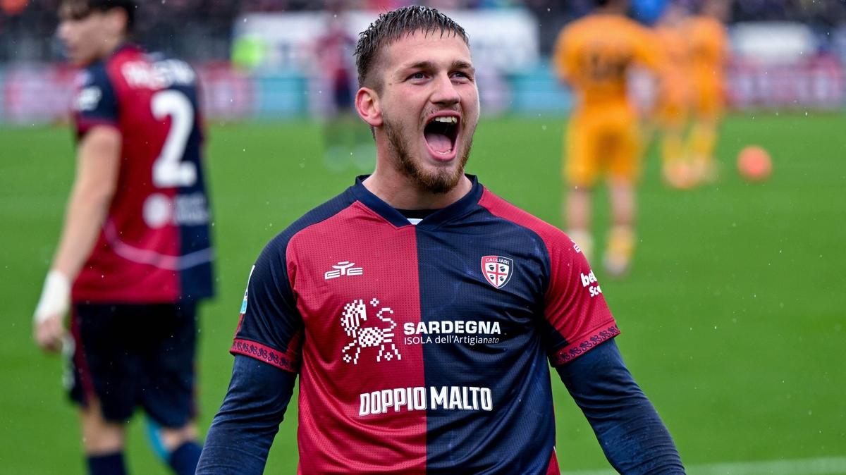 semih k�l��soy cagliari serie a italya foto�raflar� resimleri