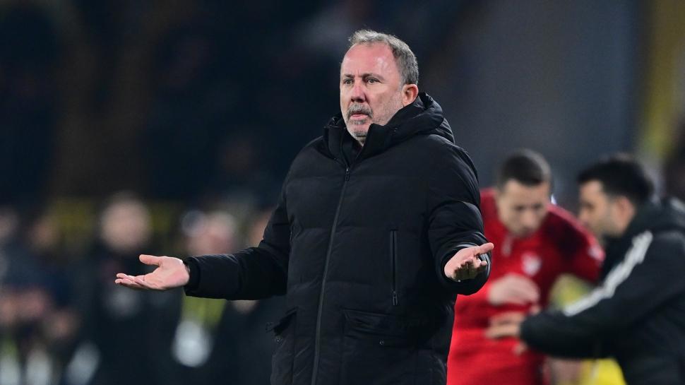 Sergen Yalçın'dan hakem tepkisi! "Bize geline kart, rakibe gelince uyarı"