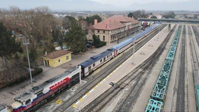 Yeni sezonun ilk seferi: Turistik Do�u Ekspresi Erzincan'a ula�t�