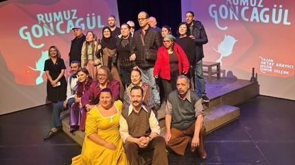 Engelleri a�an tiyatro oyunlar� AKM'de seyirci ile bulu�uyor