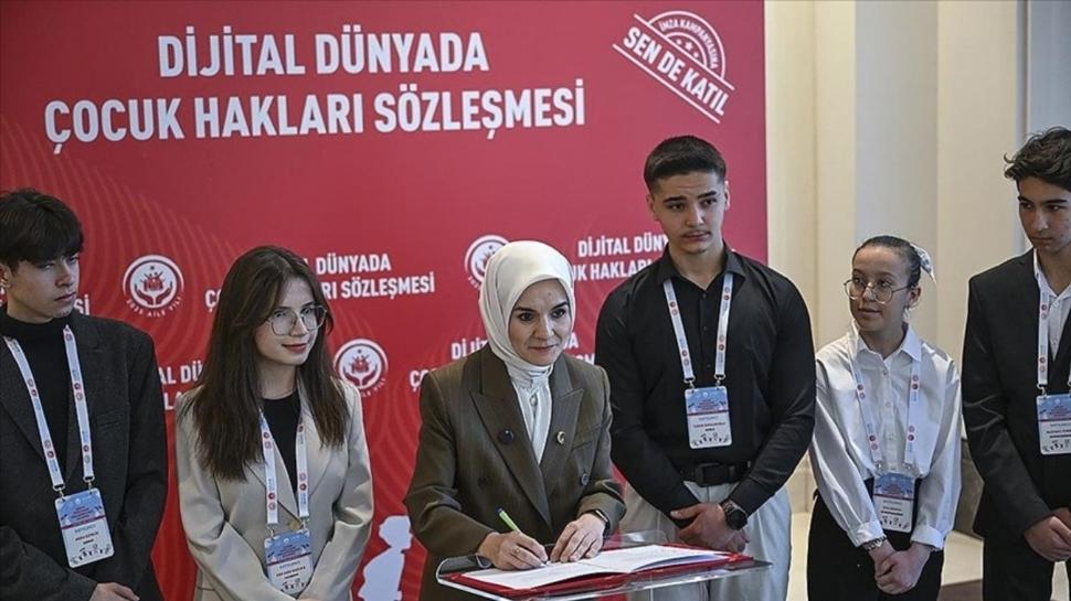 81 ilde stantlar kuruldu! Dijital çocuk hakları imzaya açıldı
