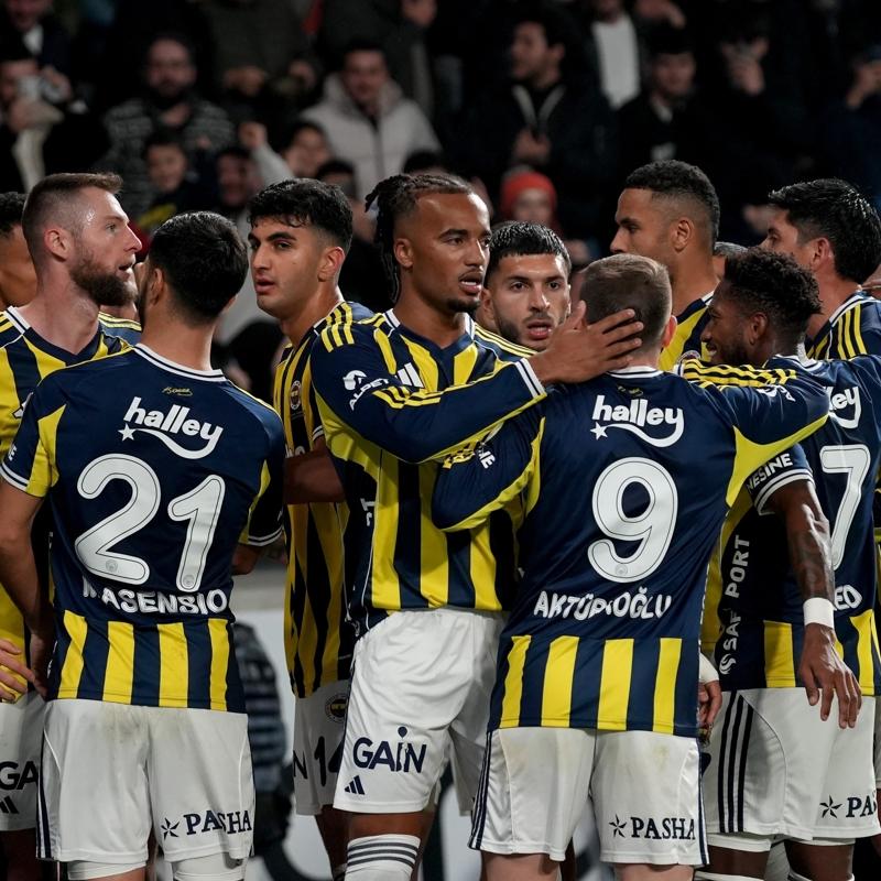 Fenerbah�e 20 y�l sonra bir ilki ba�ard�