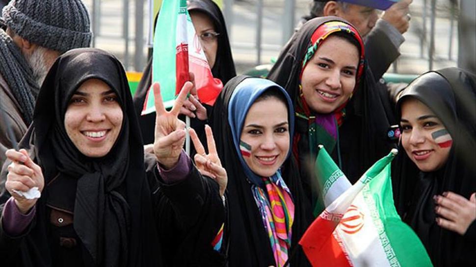 �slam Devrimi'ne disiplinli ve sert bir analiz: Mehdi'den �nce, Devrimden Sonra: �ran