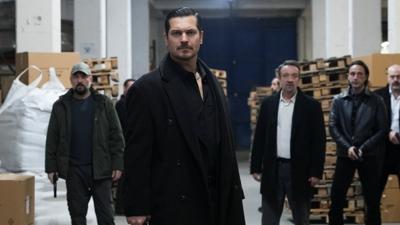 E�ref Tek'i hi� b�yle g�rmediniz! Me�er ilk o dizide oynam��