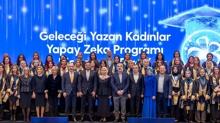 Turkcell'in �Gelece�i Yazan Kad�nlar Yapay Zek� Projesi' mezunlar�n� verdi