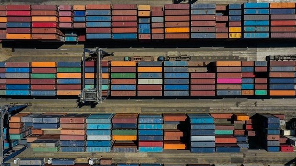 Türkiye'den komşuya ihracat yarı yarıya arttı