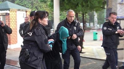 Bursa'da �anta pani�i: ��pheli mezar ba��nda yakaland�