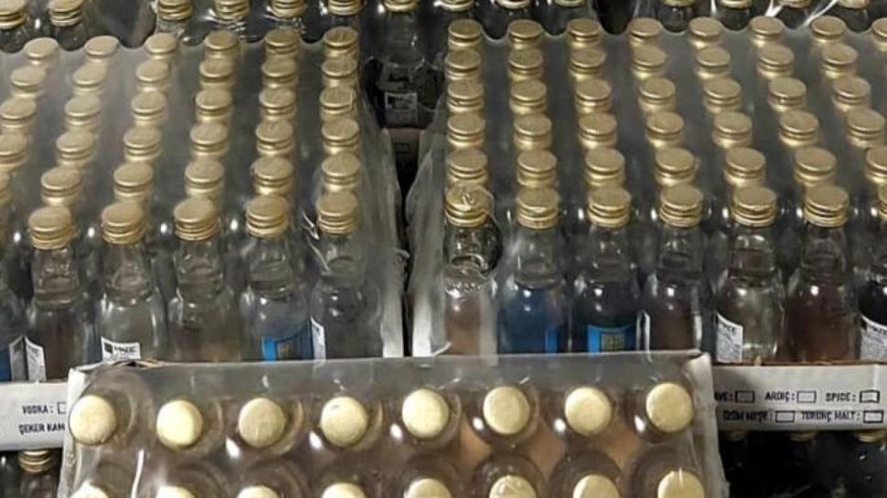 Yılbaşı öncesi kaçakçılara darbe: Yüzlerce litre alkol ele geçirildi