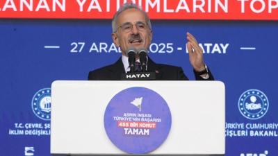 Bakan Uralo�lu, Hatay'da konu�tu: Bug�n kayb�n kar��s�nda umudu ortaya koyuyoruz