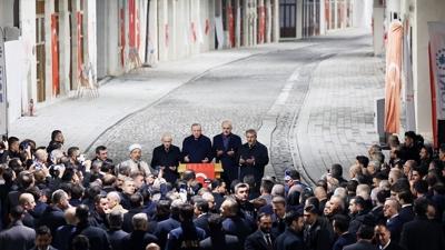 Hatay'�n ����� yeniden yand�: Ba�kan Erdo�an tarihi caddede tu�a bast�