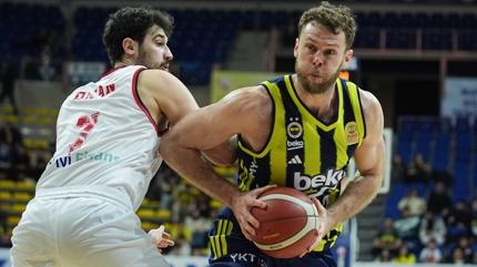 Fenerbah�e Beko, Manisa Basket'i farkl� yendi