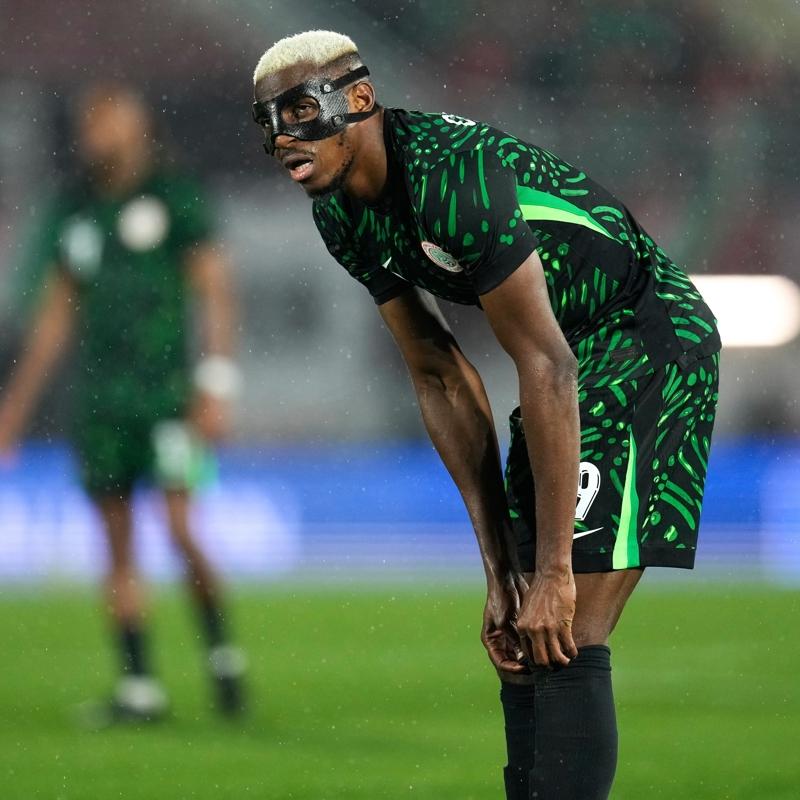 �ngilizler Osimhen'i almal�