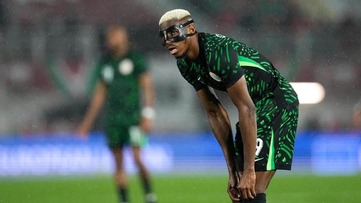 victor osimhen galatasaray transfer foto�raflar� resimleri