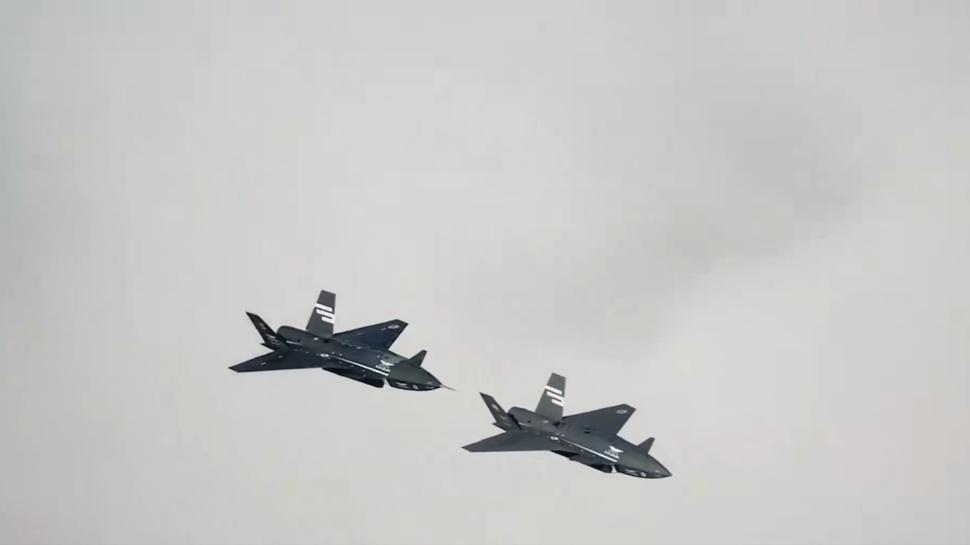 T�rkiye'den d�nyada bir ilk... Bayraktar KIZILELMA'dan tarihi ba�ar�