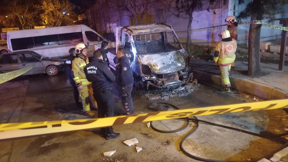 Hurda kamyonette yangın çıktı: Ekipler gördüklerine inanamadı