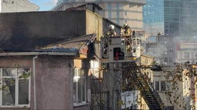 �i�li'de 2 katl� binada yang�n pani�i: Ev sahibi fenal�k ge�irdi