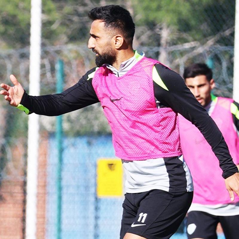 Alia�a FK, G�khan Karadeniz'in pe�inde