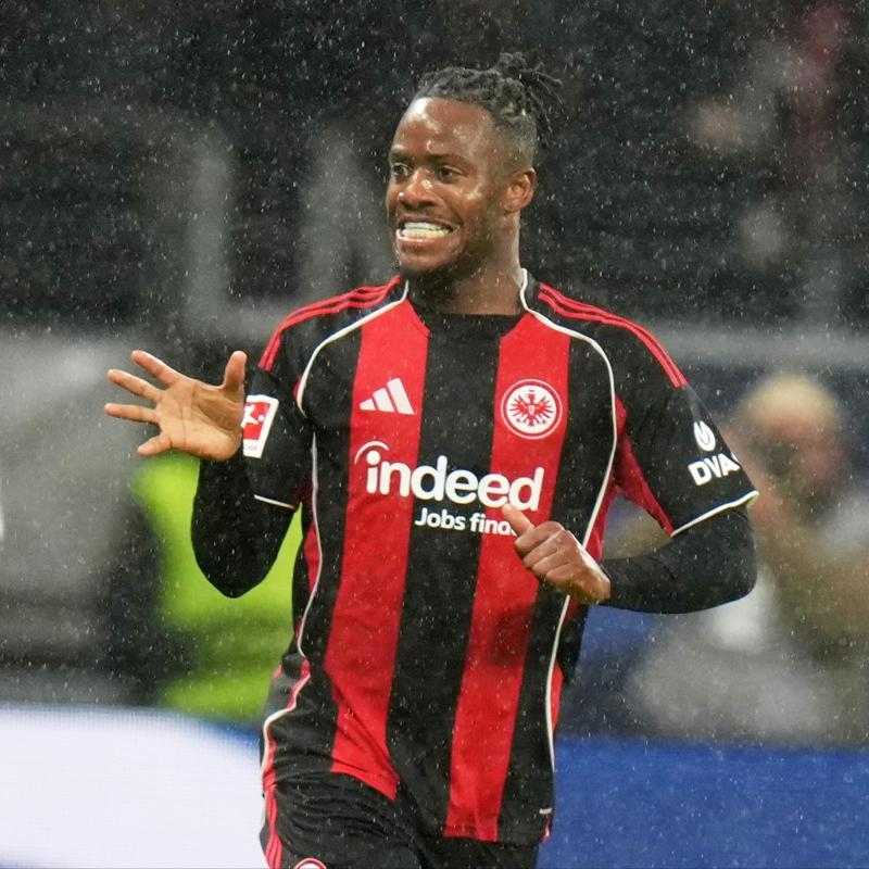 Frankfurt'ta Batshuayi'nin bileti kesildi