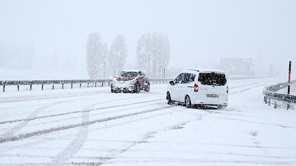 Yanınızda hazır bulundurun! Sürücülere "yoğun kar yağışı" uyarısı
