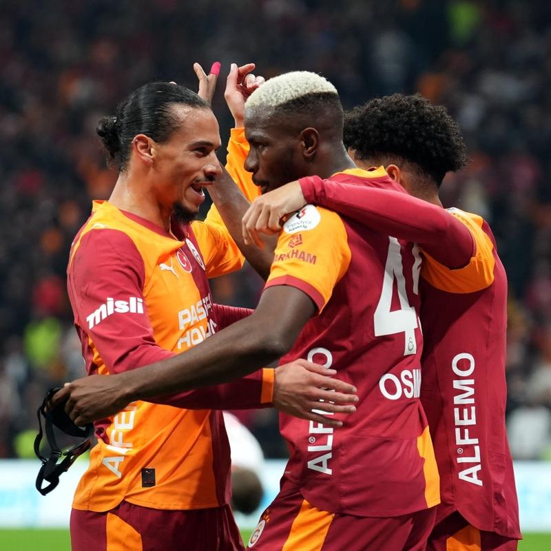Galatasaray'� ocak ay�nda zorlu maraton bekliyor!