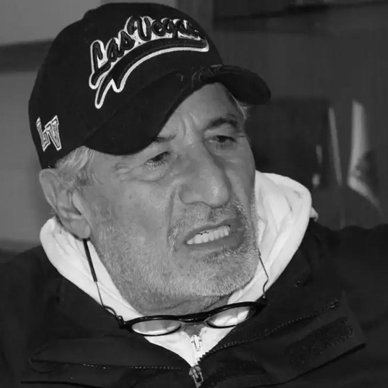 G�kmen �zdenak hayat�n� kaybetti! T�rk futbolunun ac� kayb�