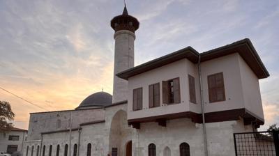 Habib-i Neccar Camisi 3 y�l aradan sonra ilk cuma namaz�na haz�rlan�yor